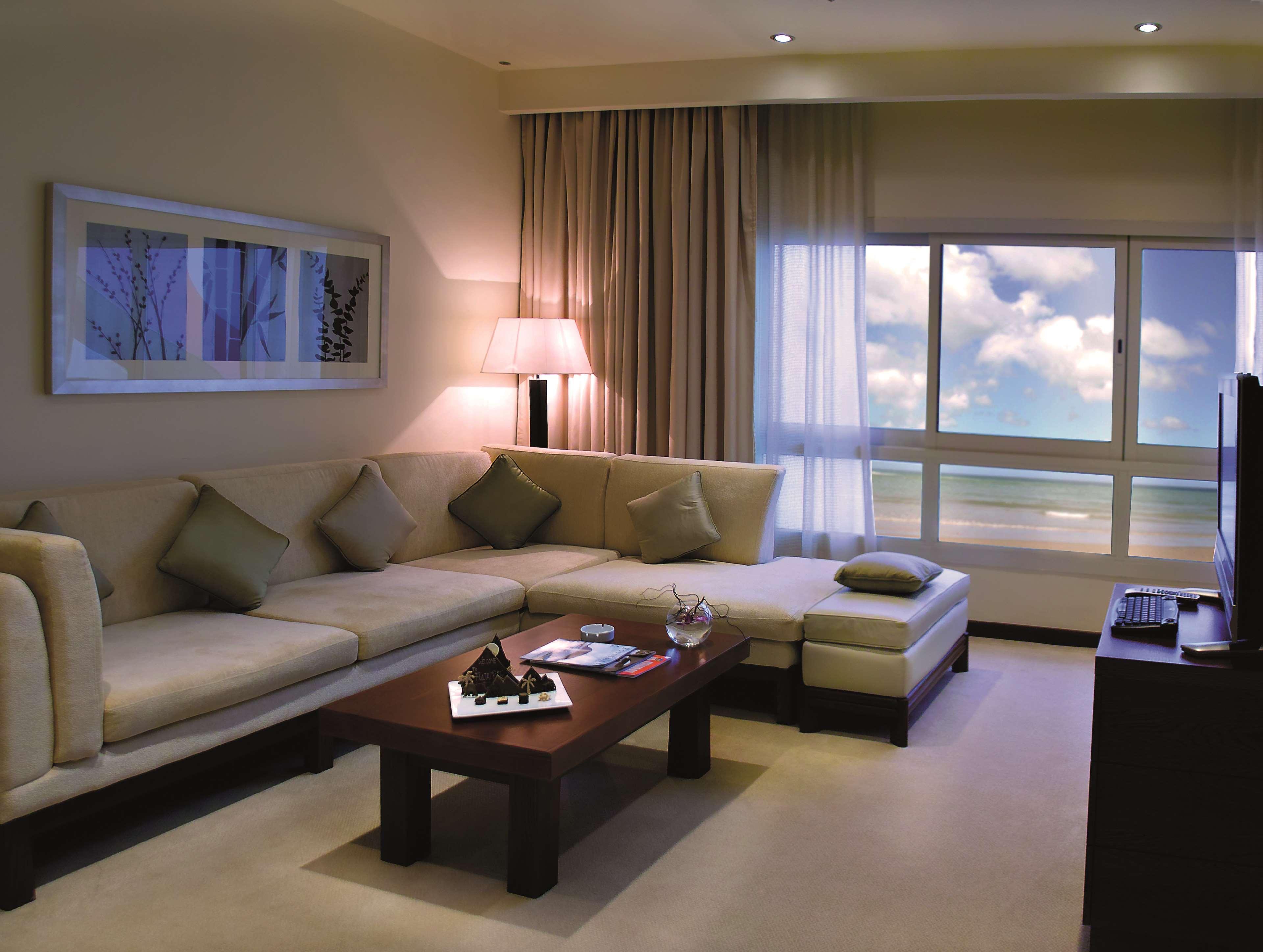 Radisson Blu Resort, Fujairah Buitenkant foto A living room