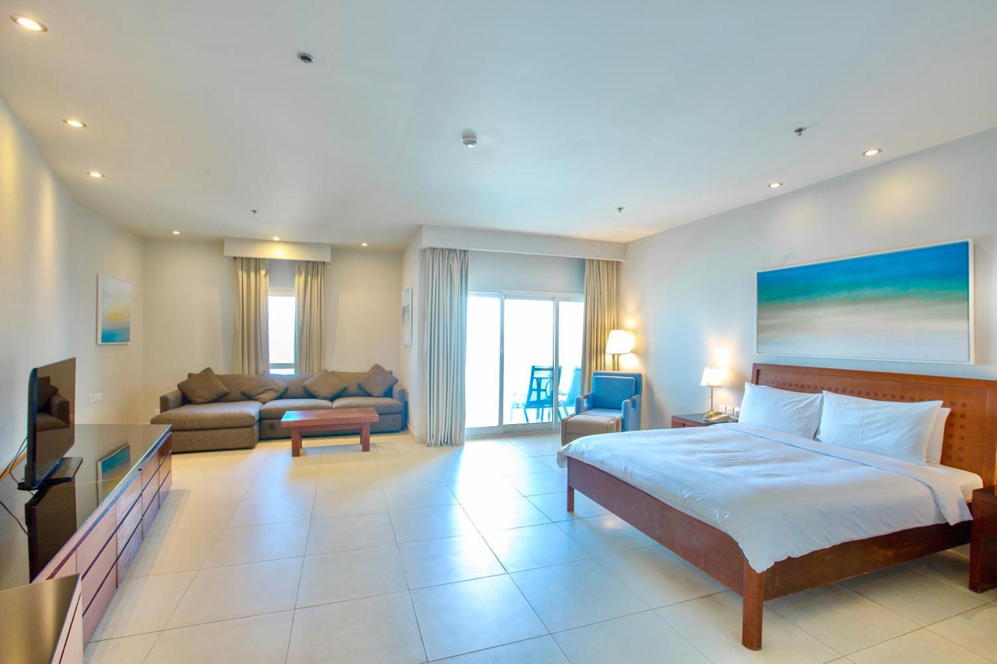 Radisson Blu Resort, Fujairah Buitenkant foto A room at the hotel