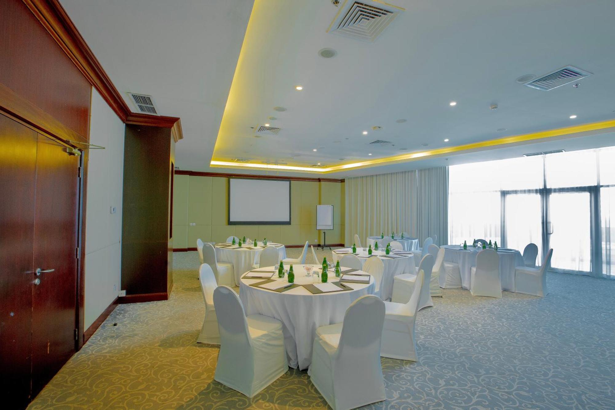 Radisson Blu Resort, Fujairah Buitenkant foto Meeting room