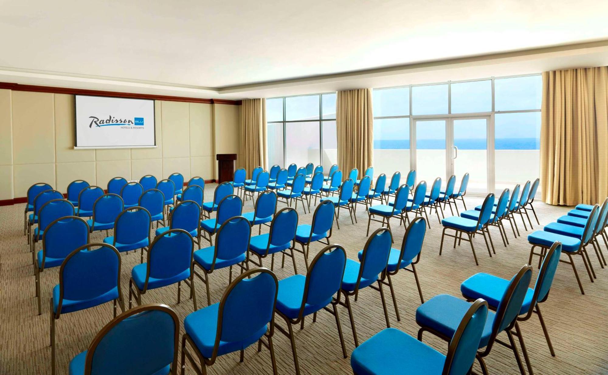 Radisson Blu Resort, Fujairah Buitenkant foto Meeting room
