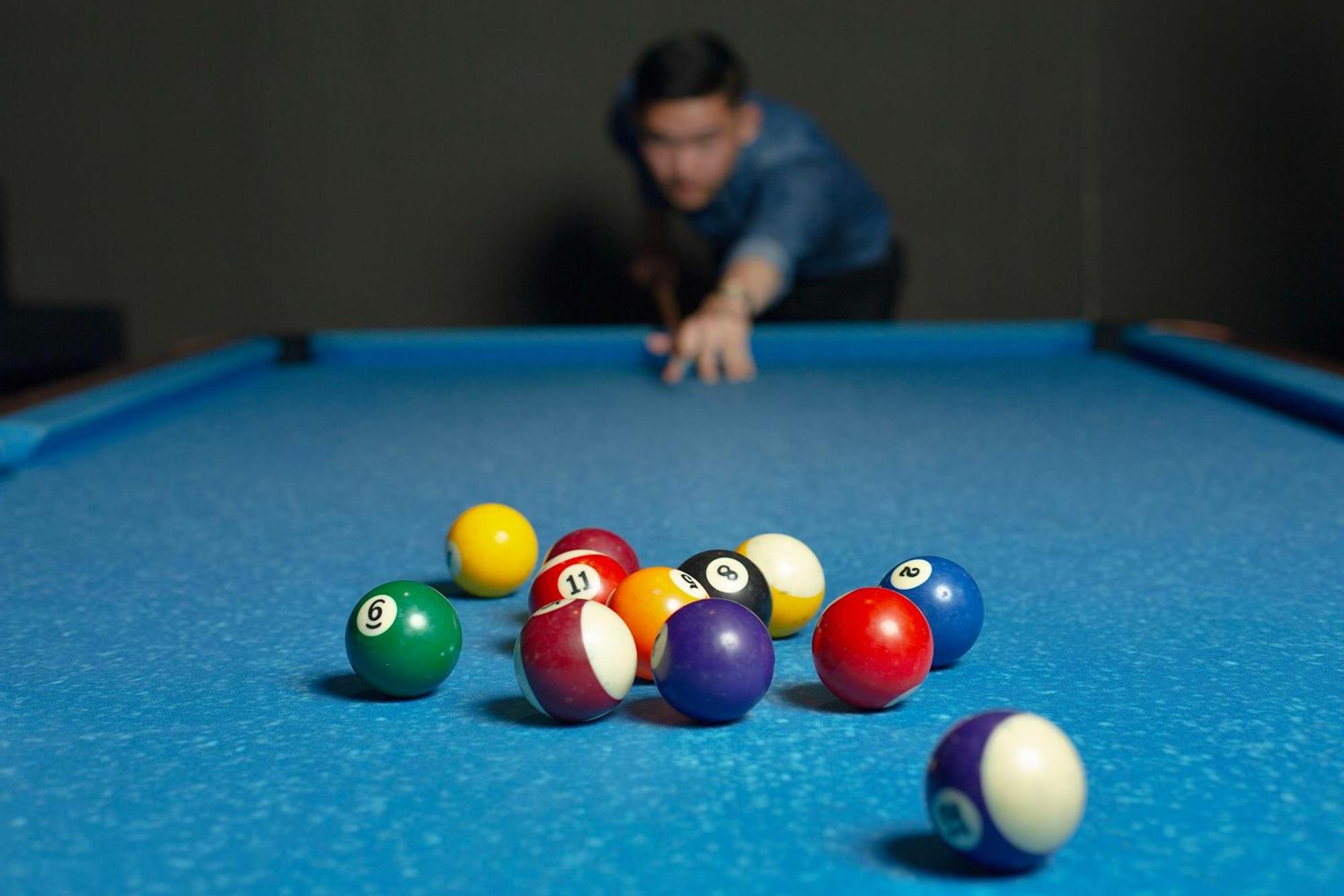 Radisson Blu Resort, Fujairah Buitenkant foto Pool player