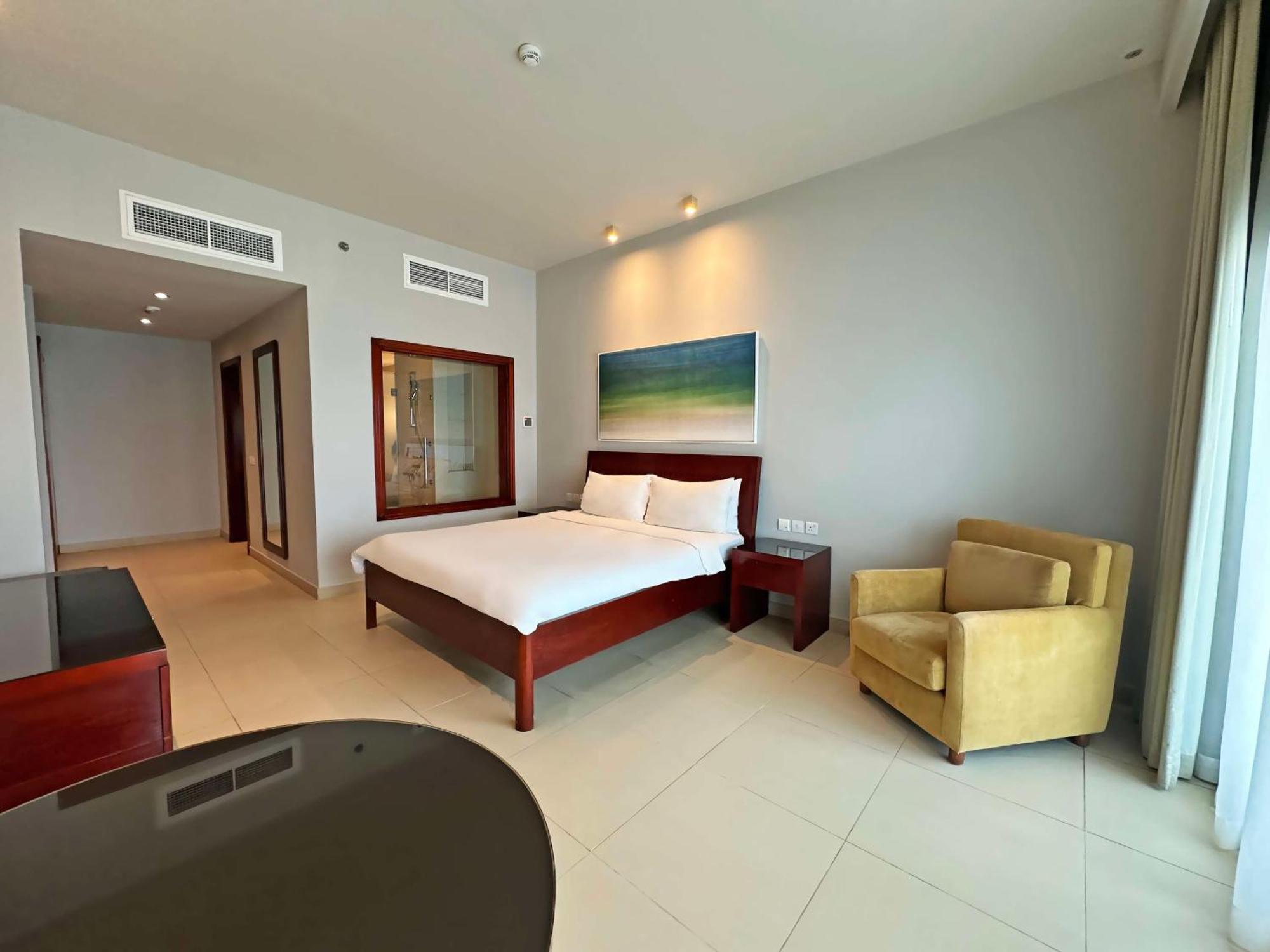 Radisson Blu Resort, Fujairah Buitenkant foto A bedroom at the hotel