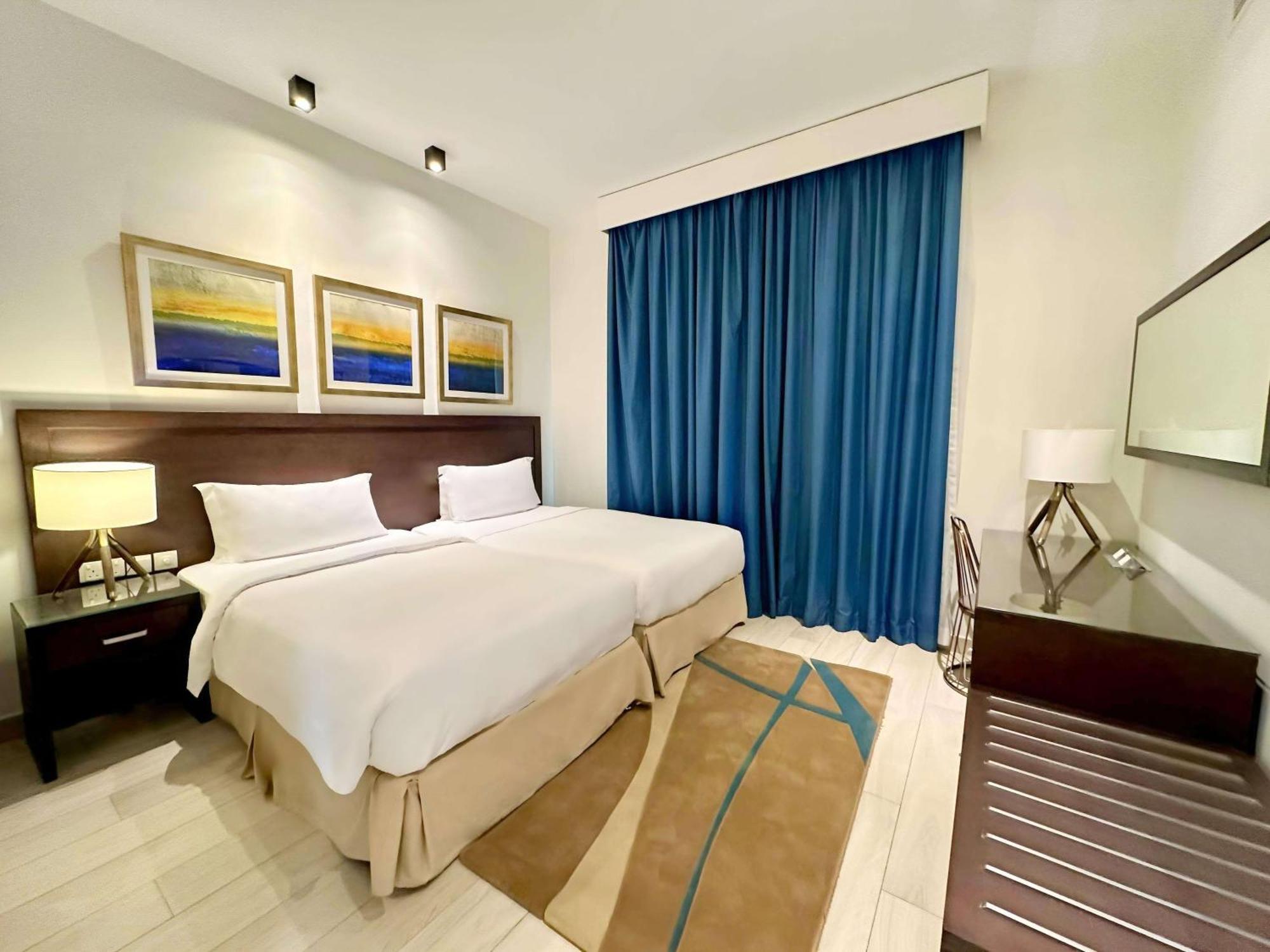 Radisson Blu Resort, Fujairah Buitenkant foto A bedroom at the hotel